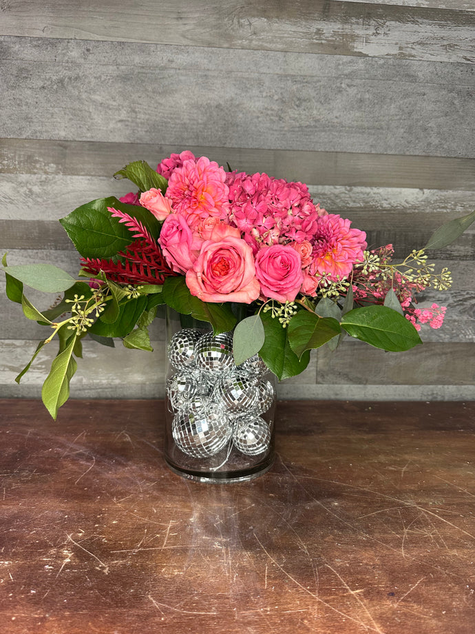 Transform Any Event with These High and Low Floral Centerpieces